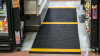 Crossline COVID-19 - Tapis en grille avec marquage pour la distanciation sociale image 7 Crossline COVID-19 - Tapis en grille avec marquage pour la distanciation sociale image 7