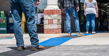 Flexipath COVID-19 - Tapis léger avec marquage pour le respect de la distance de sécurité Flexipath COVID-19 - Tapis léger avec marquage pour le respect de la distance de sécurité