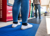 Flexipath COVID-19 - Tapis léger avec marquage pour le respect de la distance de sécurité image 4 Flexipath COVID-19 - Tapis léger avec marquage pour le respect de la distance de sécurité image 4