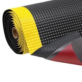 Tapis anti-fatigue à bulles, utilisation très intense, milieu sec 782 Sky Trax noir et jaune Tapis anti-fatigue à bulles, utilisation très intense, milieu sec 782 Sky Trax noir et jaune
